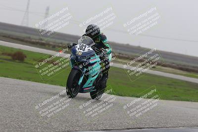 media/Nov-30-2025-TrackDaz (Sun) [[d8b22663df]]/B Group/Session 5 (Wheelie Bump)/